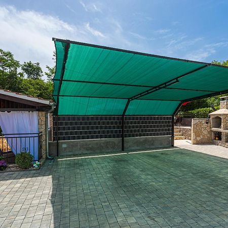 Apartment With A Private Swimming Pool, Garden & Bbq Gostinjac Luaran gambar